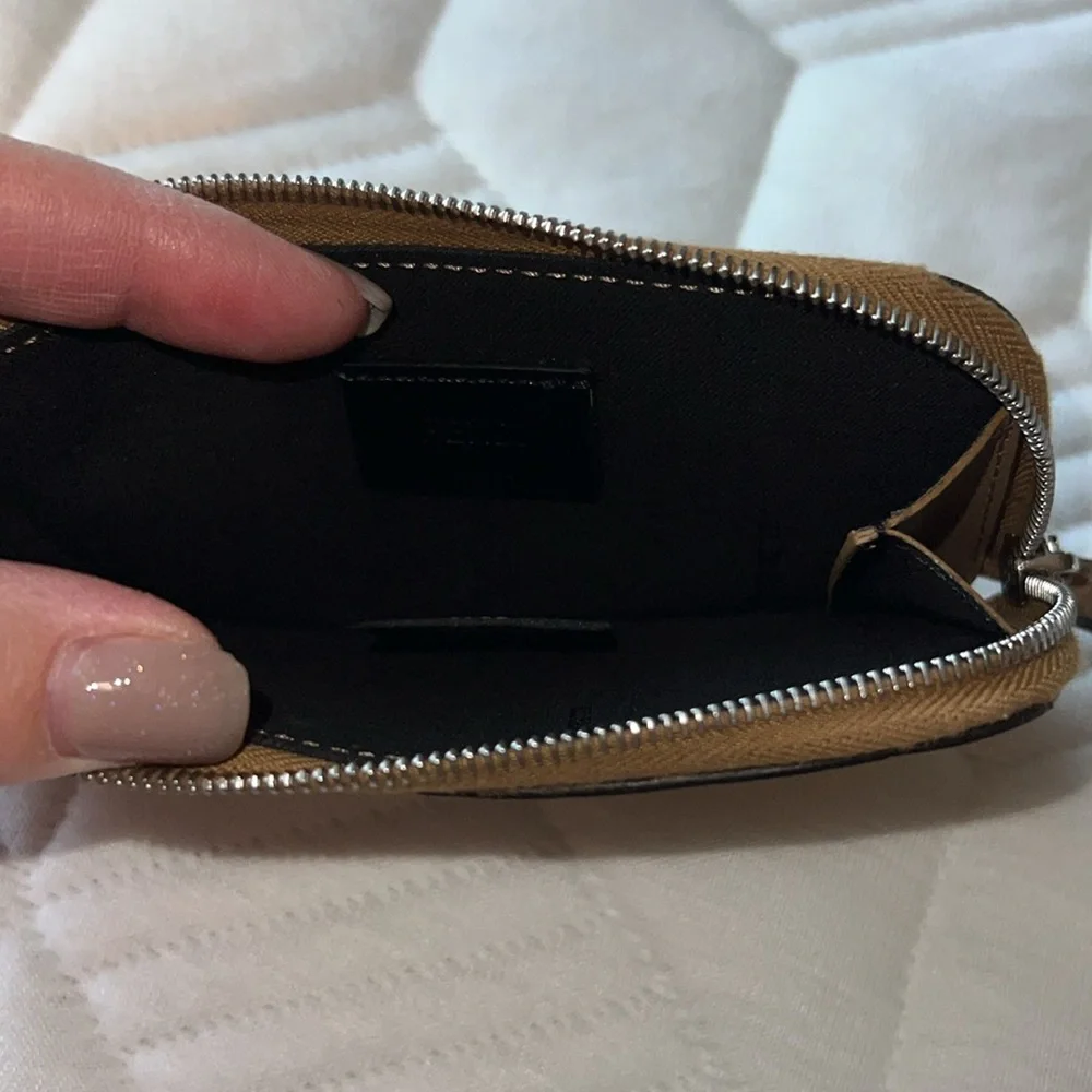 Fendi Zip Coin Card Holder - Picture 9 of 10